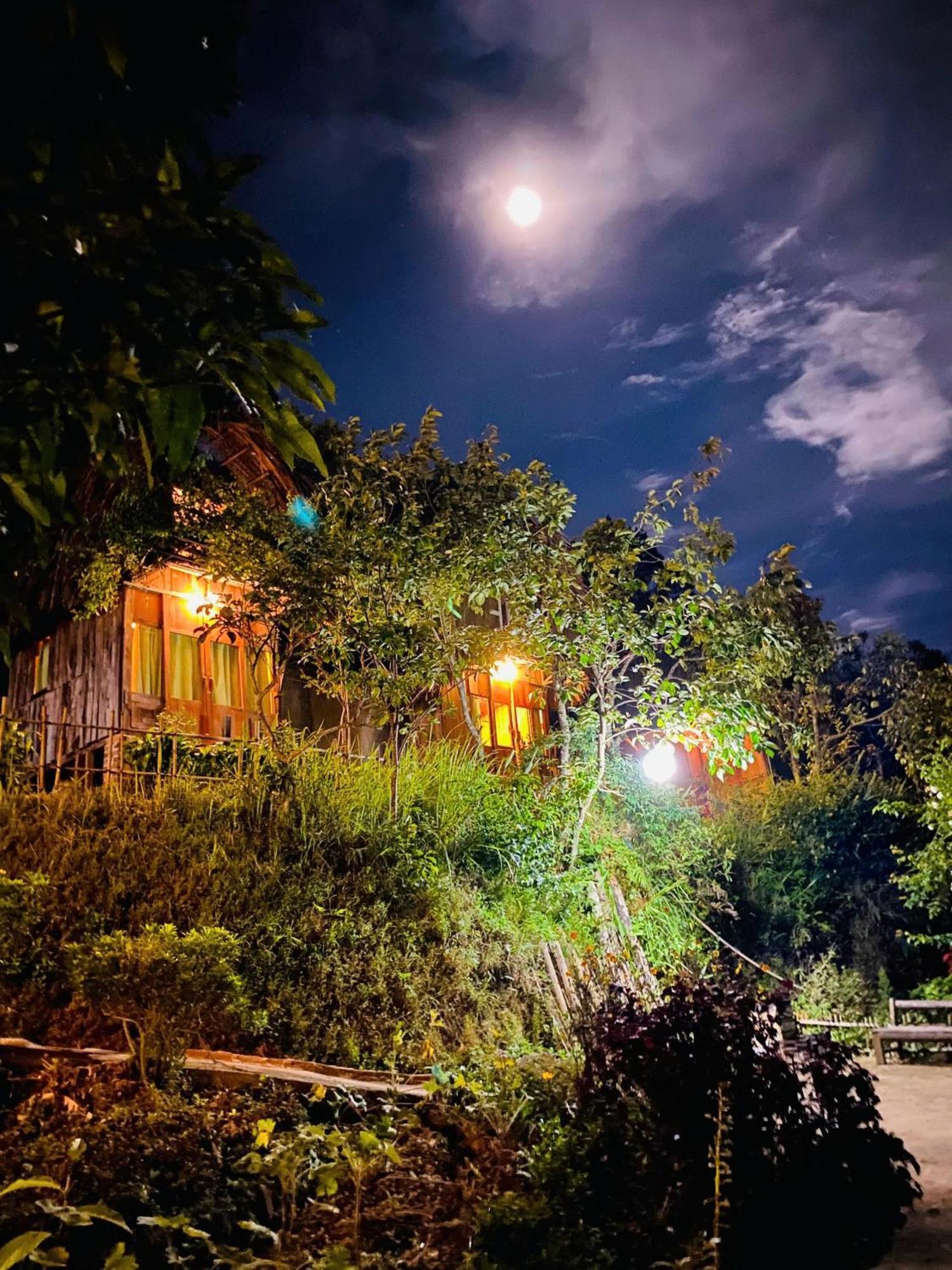 Vuon Nha Cui Homestay ดาลัด ภายนอก รูปภาพ