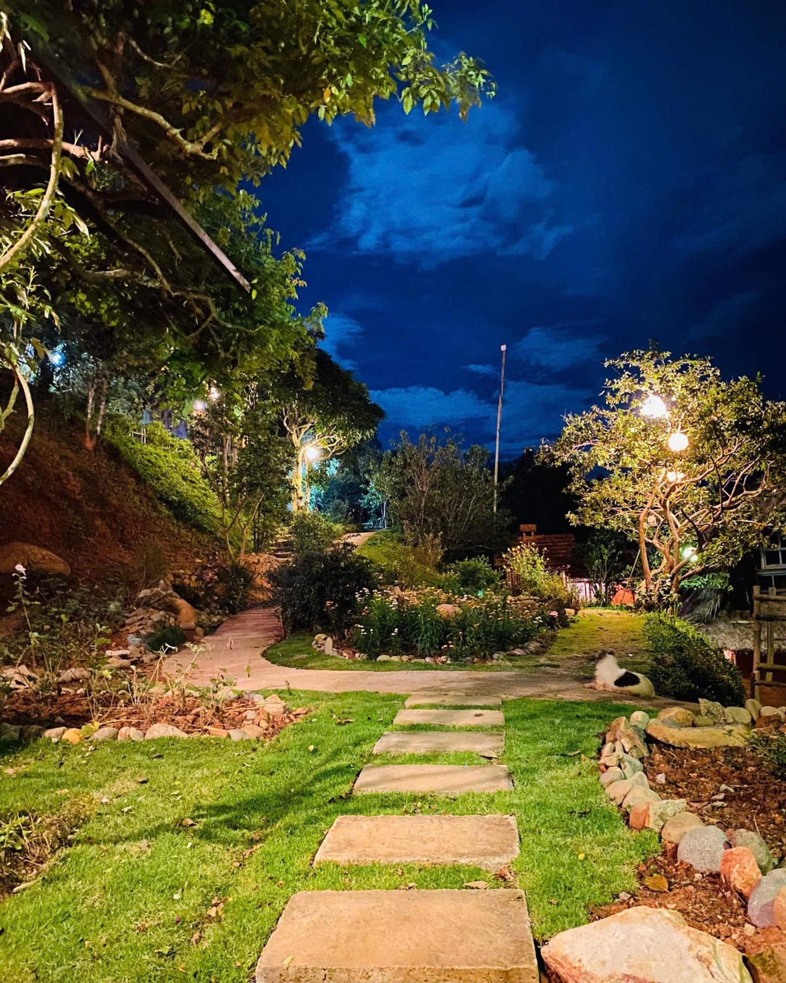 Vuon Nha Cui Homestay ดาลัด ภายนอก รูปภาพ